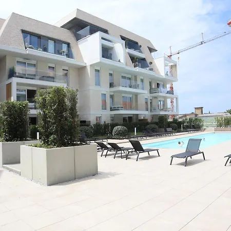 In Near The Marina * Nieuwpoort