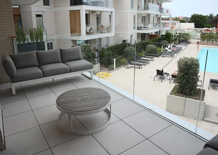 아파트 In Near The Marina