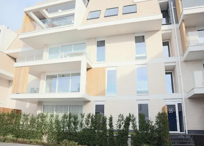 In Near The Marina 아파트 니우포르트