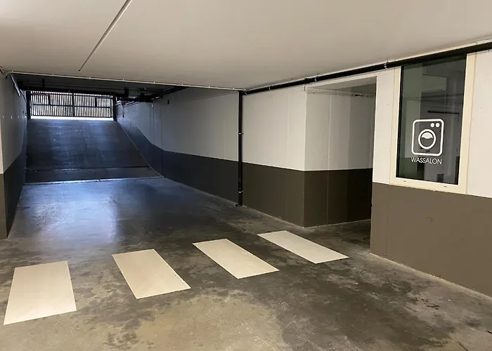 아파트 In Near The Marina